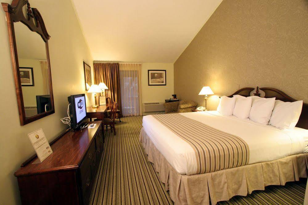 Interlaken Inn Salisbury Exterior photo